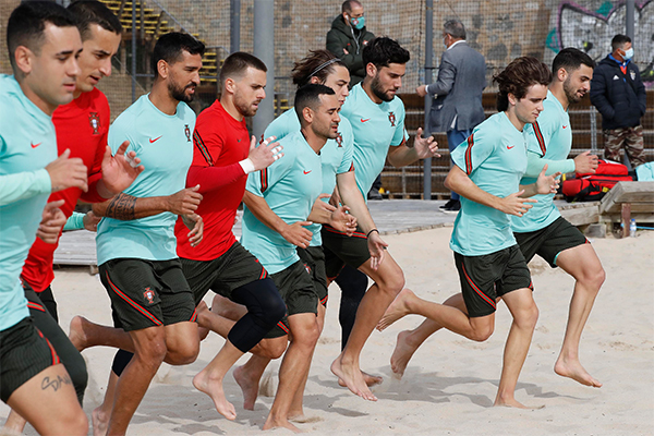 Seleção Nacional de Futebol de Praia concentrada em Rio Maior