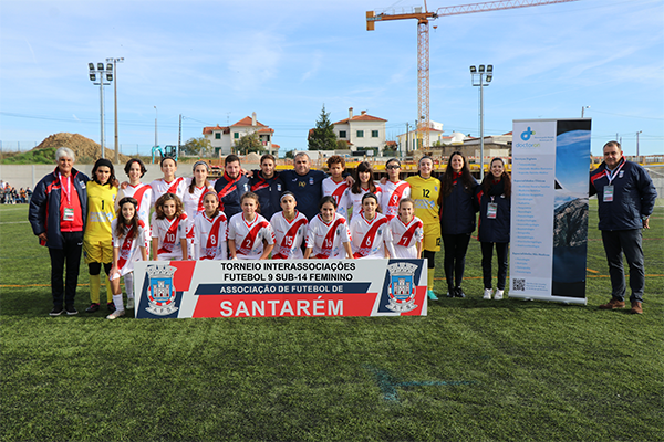 O MIRANTE  A equipa feminina de sub-14 da União Desportiva e Recreativa da  Zona Alta