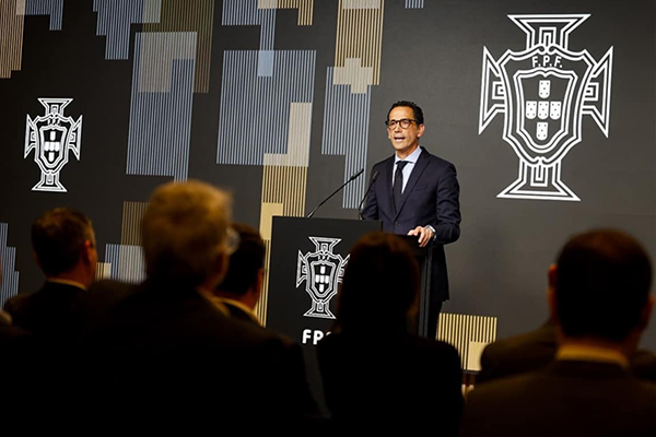 Pedro Proença é o novo Presidente da FPF